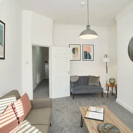 Host & - The Ruby Retreat *