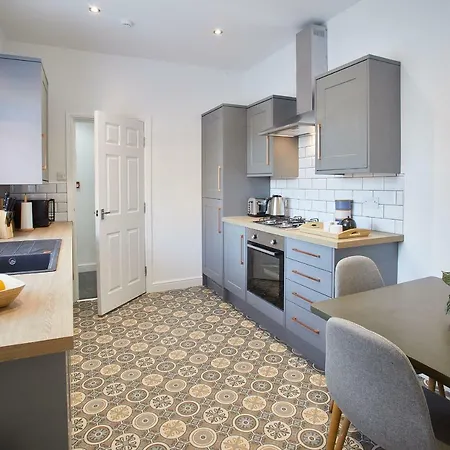 Host & - The Ruby Retreat Апартаменты